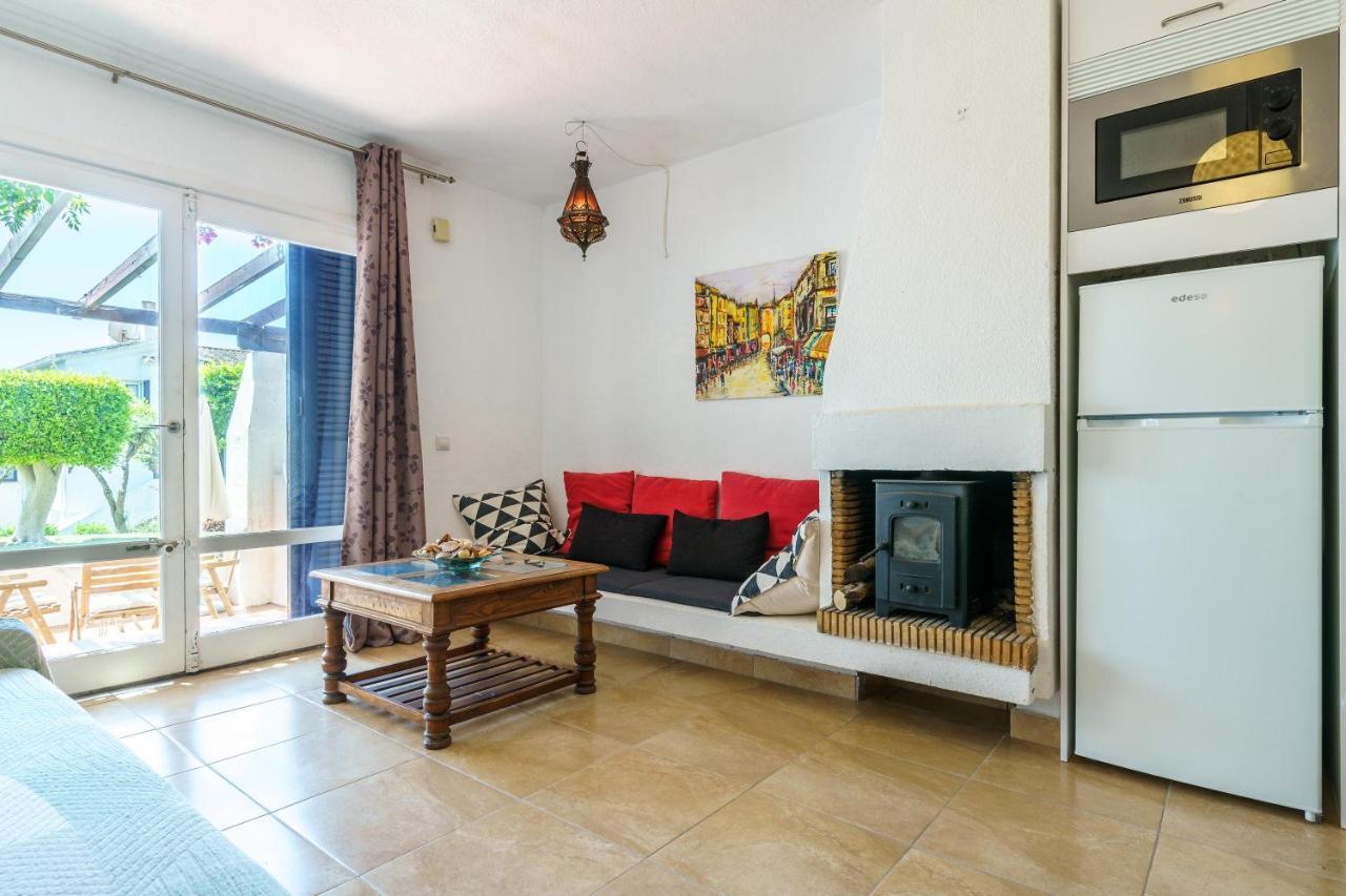 Charming Apartment With Sea Views Sitio de Calahonda Buitenkant foto